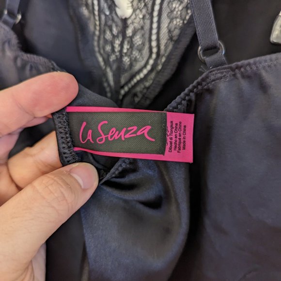 Black satin slip chemise with lace neckline (Small) - Picture 4 of 5